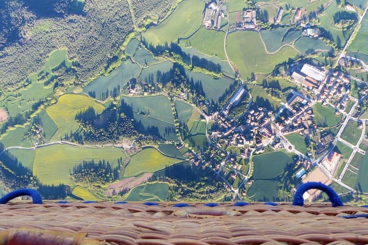 big vews from the hot-air balloon's basket