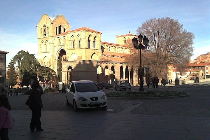 Ávila Walking Tour
