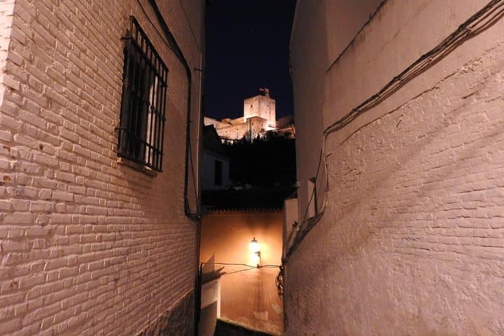 Guided tour Conspiracy in the Albaicín