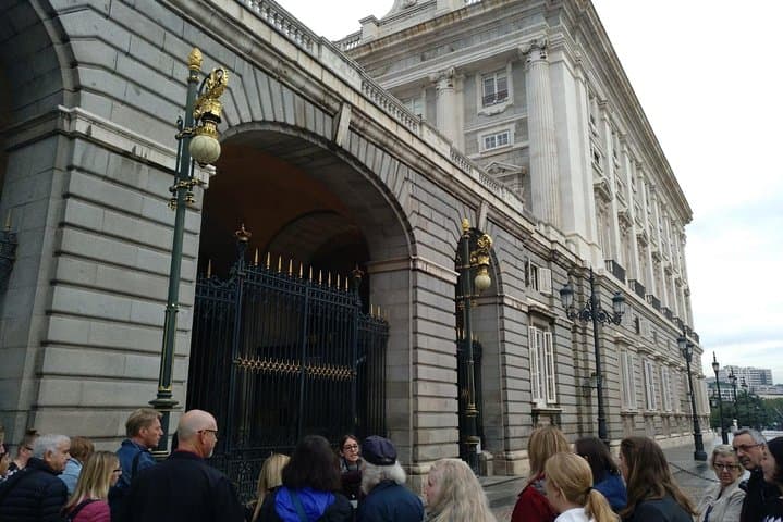 Madrid Royal Palace Private Tour with Skip-the-line Ticket