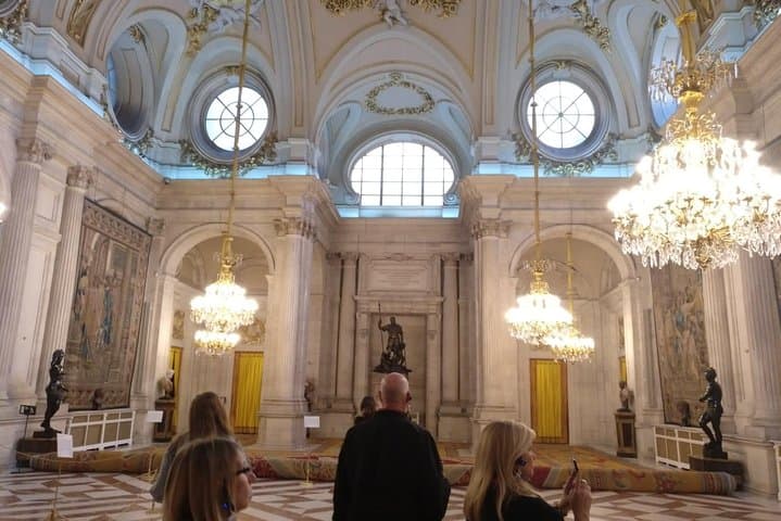Madrid Royal Palace Private Tour with Skip-the-line Ticket