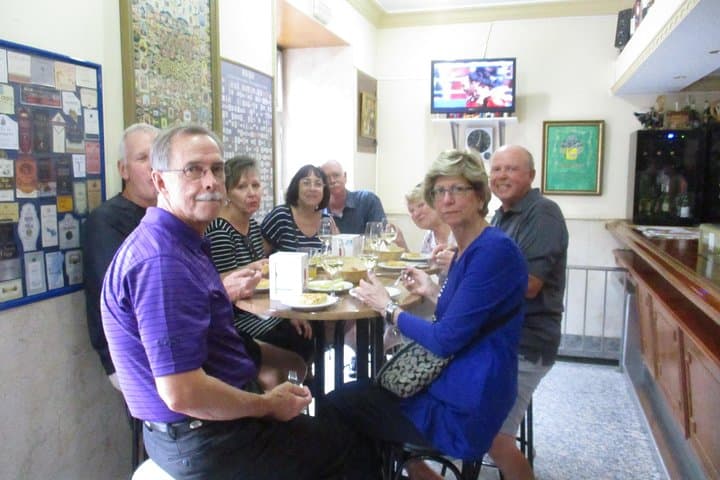 Tapas and history tour ending with churros with chocolate