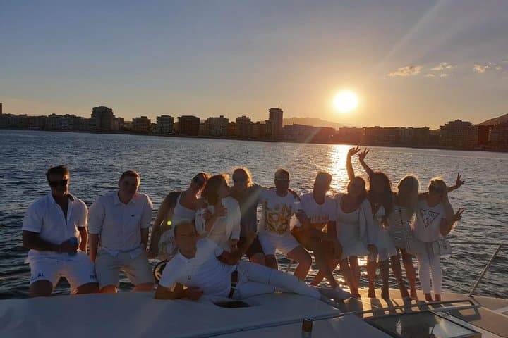 Boat Trip in Fuengirola, Dolphin Watching and Drinks