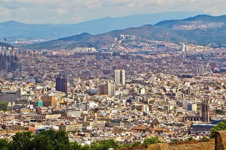 Private and customizable Barcelona Half-Day Tour