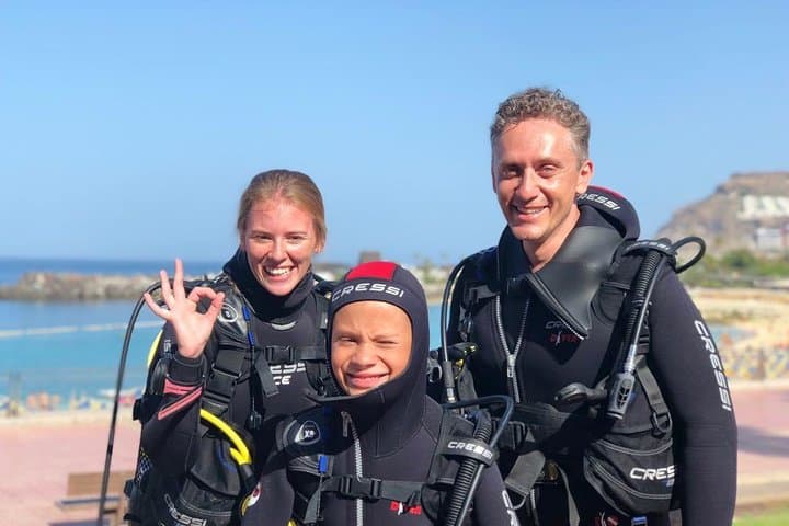 Discover Scuba diving in Gran Canaria with Hotel Pick-up