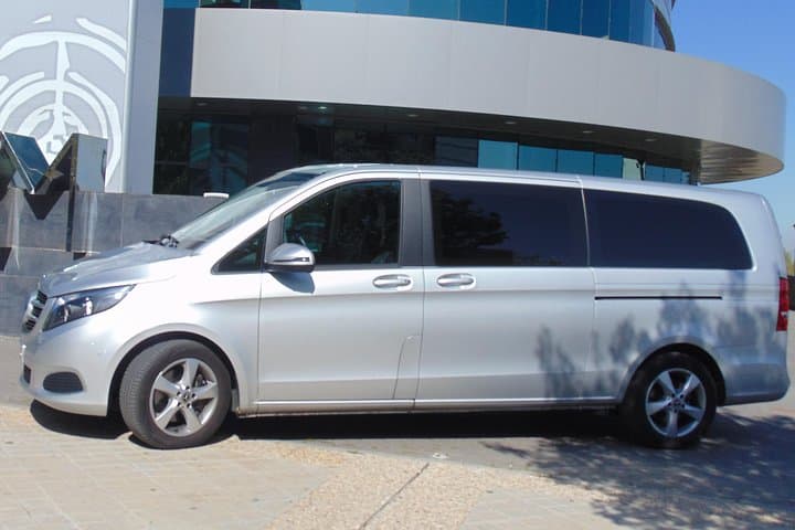 Cordoba to Granada Private Transfer