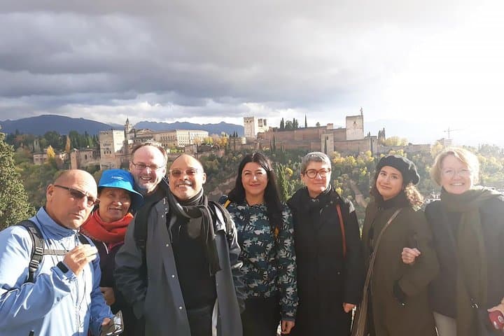 Private Granada Day Trip including Alhambra from Seville