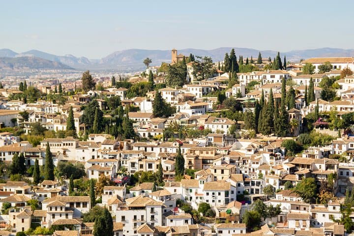 Private Granada Day Trip including Alhambra from Seville