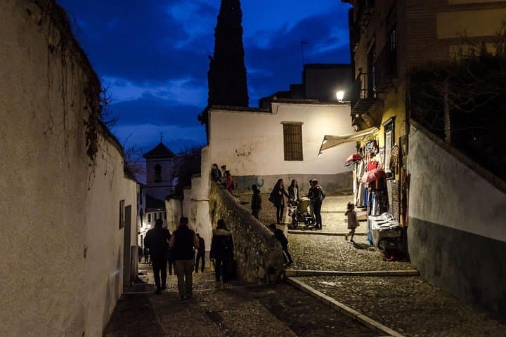 Guided tour Granada Unexplained