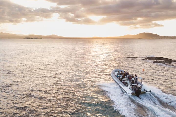 Water Taxi Lobos Island