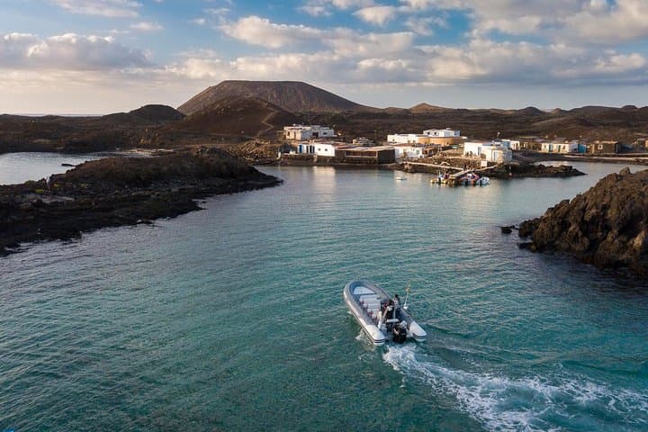 Water Taxi Lobos Island