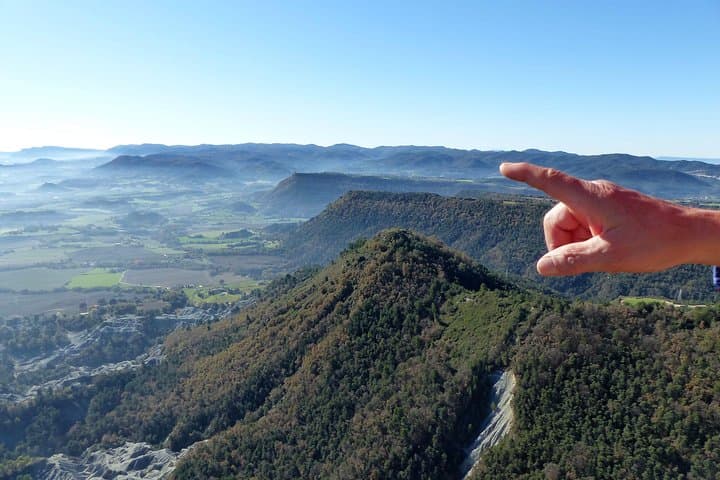 Heading to Paradis with a hot-air balloon
