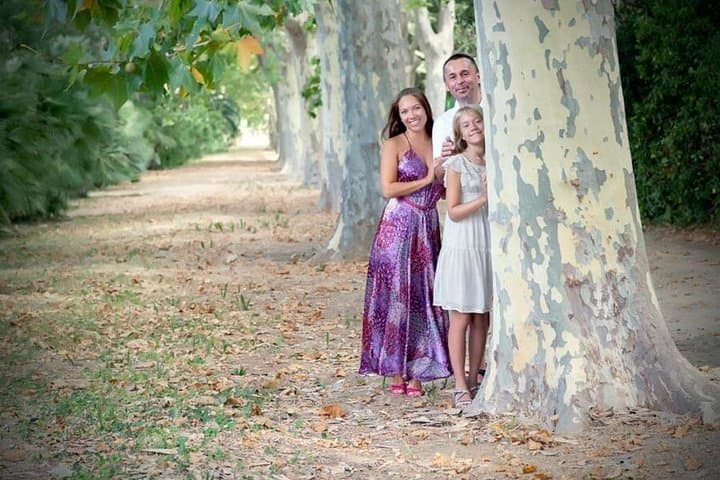 Private Photo Session with a Local Photographer in Reus