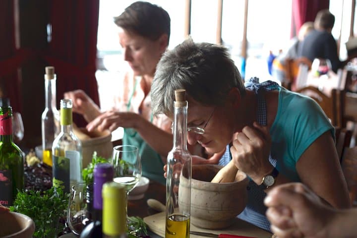 Bodegas Monje Winery Ticket + Wine Tasting & Mojo Sauce Workshop
