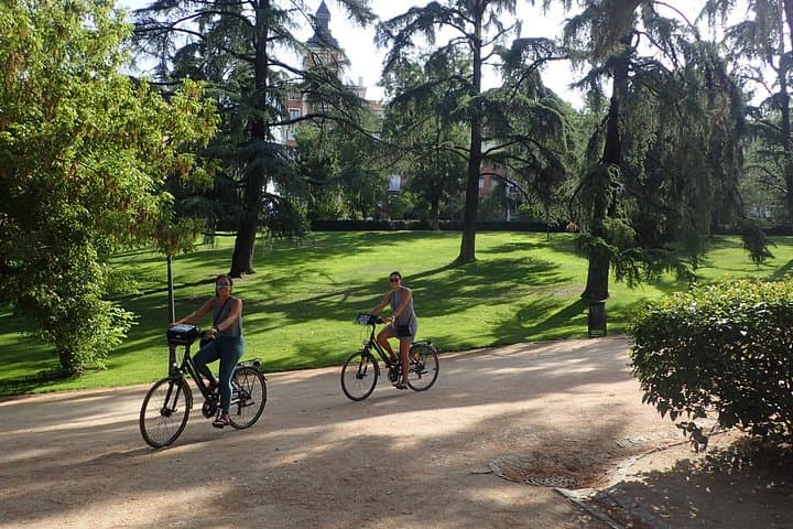 Madrid Parks & Riverside Bike Tour