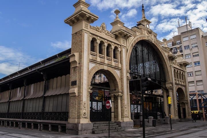 Zaragoza Private Walking Tour with official Tour Guide
