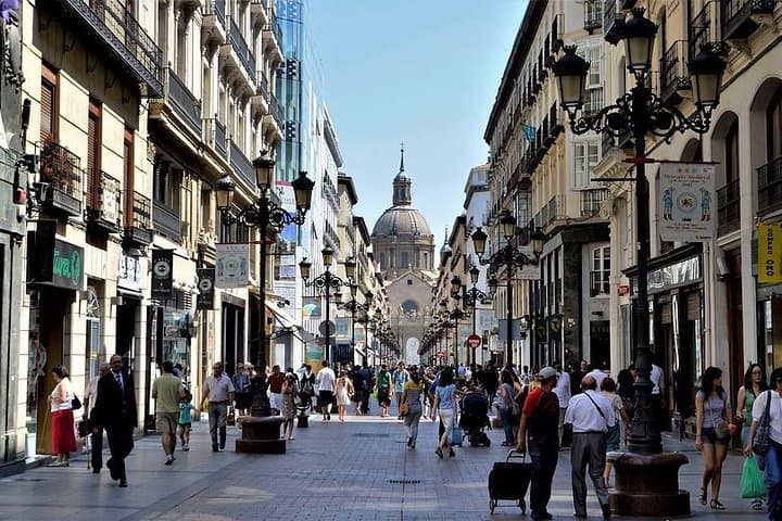 Zaragoza Private Walking Tour with official Tour Guide