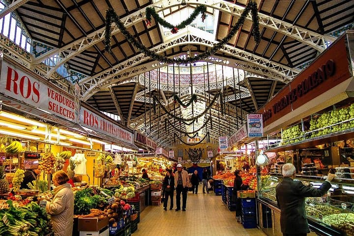 Private 4-hour Walking Tour of Valencia with official tour guide