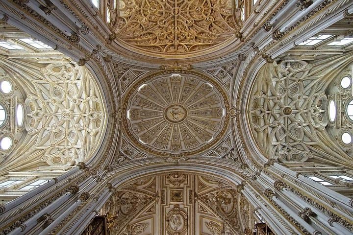 Private 3-hour Walking Tour of Cordoba with official tour guide