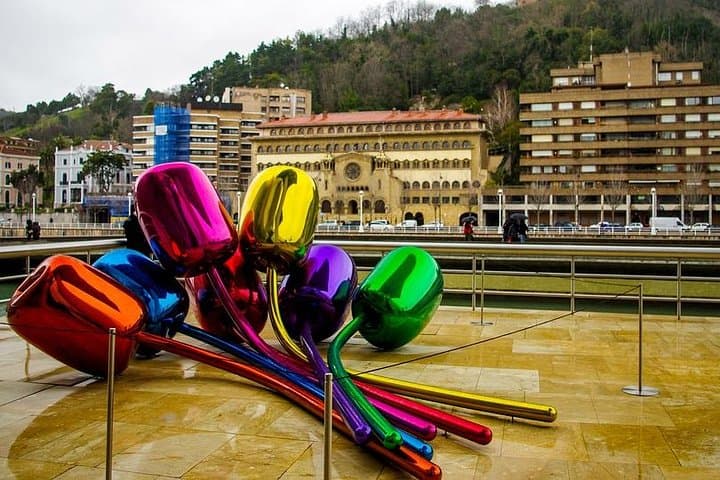 Private 8 hour Tour of Bilbao from San Sebastian with pick-up
