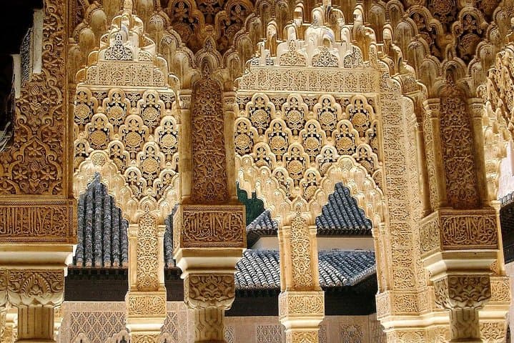 Private tour to the Alhambra (Palace and Garden) from Seville