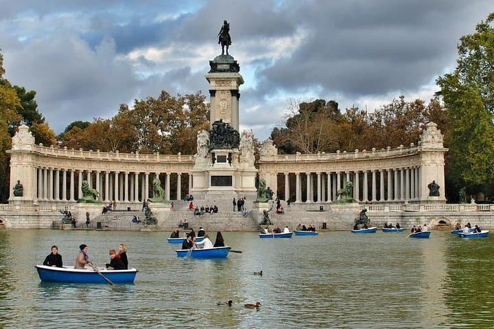 Private Madrid Walking Tour: Famous Retiro Park with official tour guide