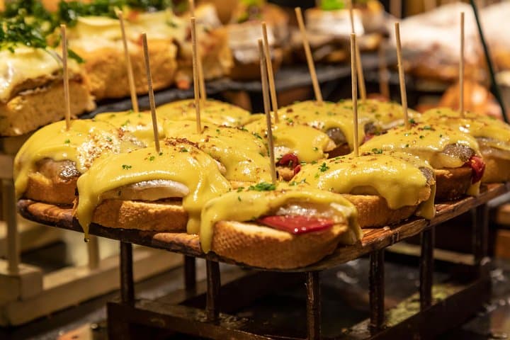 https://media-cdn.tripadvisor.com/media/attractions-splice-spp-720x480/0f/27/d8/a1.jpg