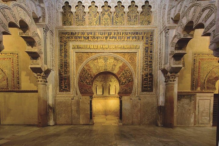 Guided tour of the Mosque with entrance included