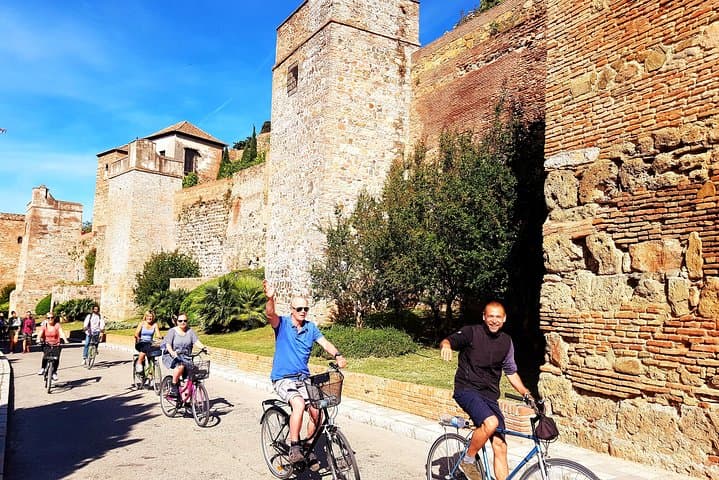 Rent a City Bike: Full Day 24 hours