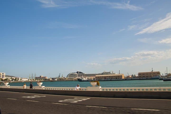 Tuk-Tuk Neighbourhoods Tour around Las Palmas de Gran Canaria