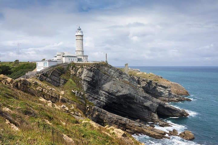 Private 8-hour Excursion to Santillana de Mar and Santander from Bilbao
