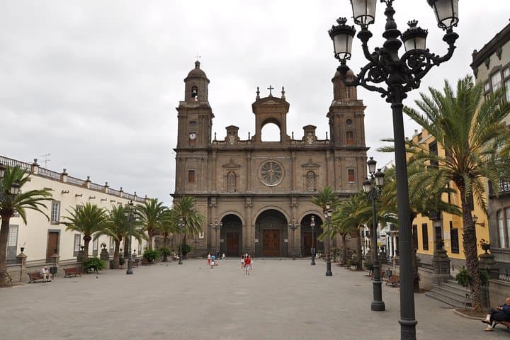 Walking tour old town Las Palmas Vegueta