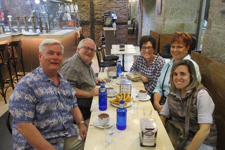 Tapas and history tour ending with churros with chocolate