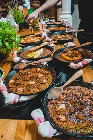 Paella Experience and Bottomless Wine in Barcelona