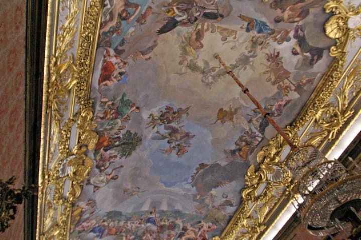 Royal Palace of Madrid Private Tour with Official Guide