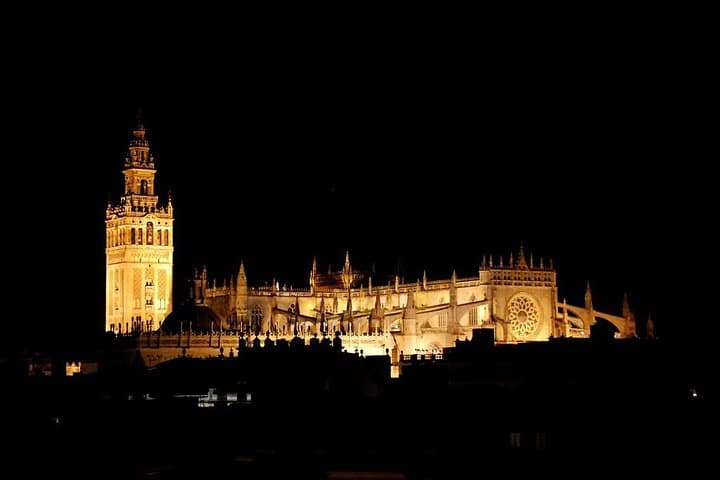 Tour Nocturno Sevilla Imprescindible
