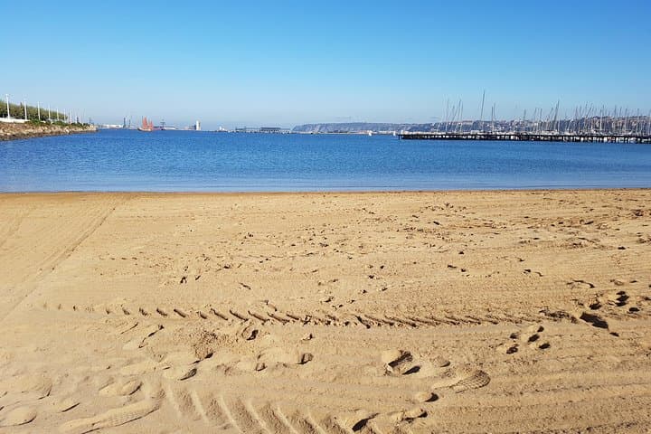 Las Arenas, superport