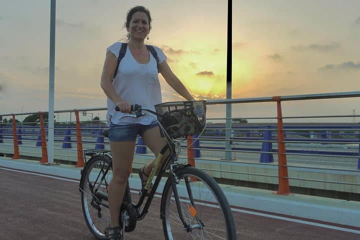 the BikeAlao city bikes are comfortable for longer tours too