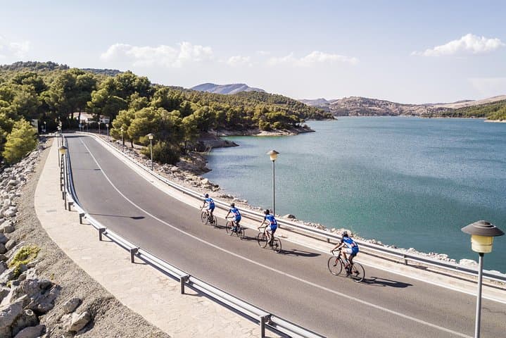 Road bike tour to the hidden gems of Malaga region