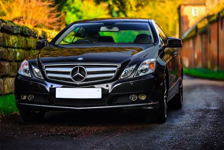 Seville: Private Transfer IN or OUT in Upscale Vehicle with Professional Driver
