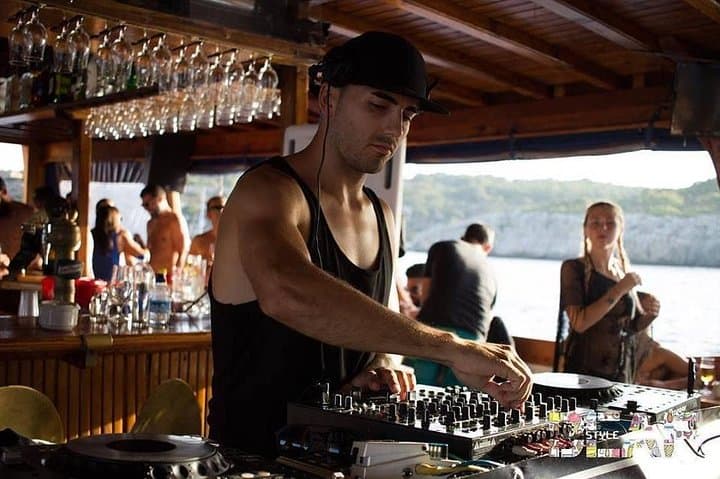 International professional DJ chill-out environment Mallorca boat trip