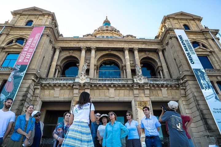 Barcelona Highlights & Sagrada Familia Tour: Priority Access