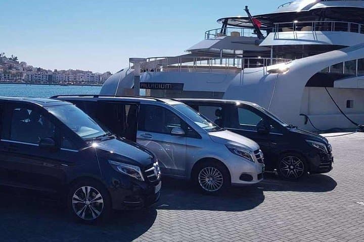 Private Minibus Transfers in Ibiza