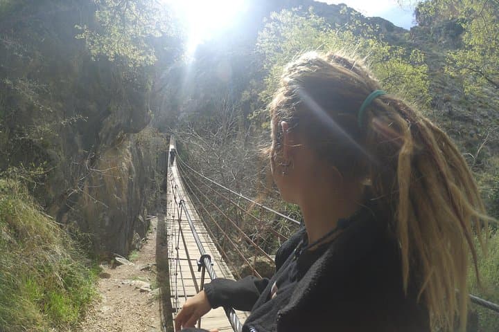 Guided Tour: Hanging bridges Los Cahorros (S.N.)
