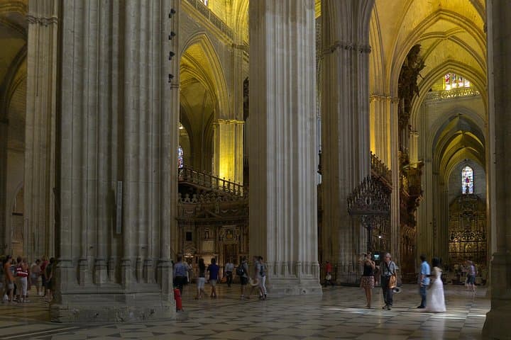 In the morning guided tour of the Cathedral and climb to the Giralda.