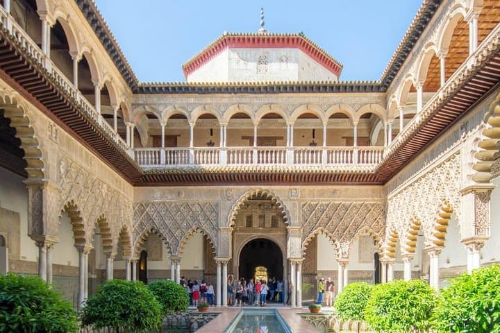 In the morning guided tour of the Real Alcazar