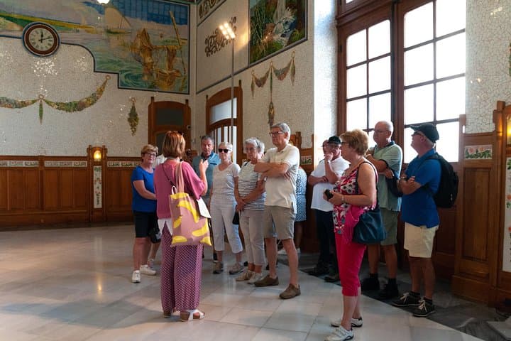 Walking tour: Estacion del Nord