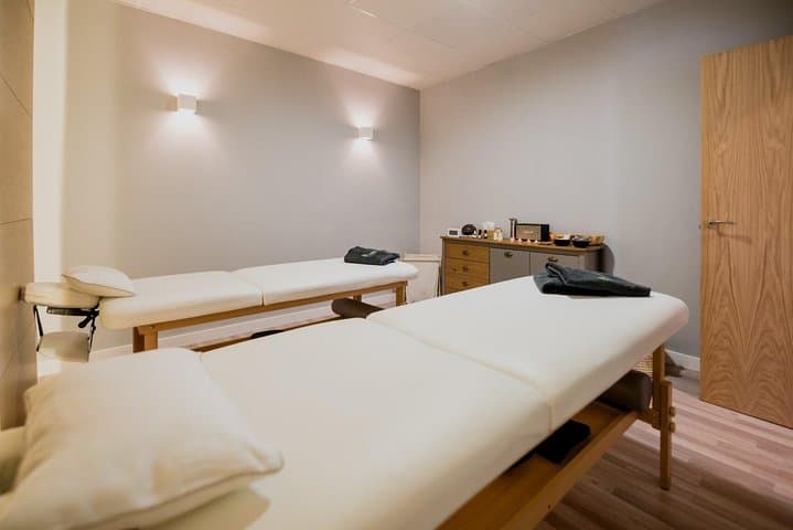 Massage Weekends and Holidays