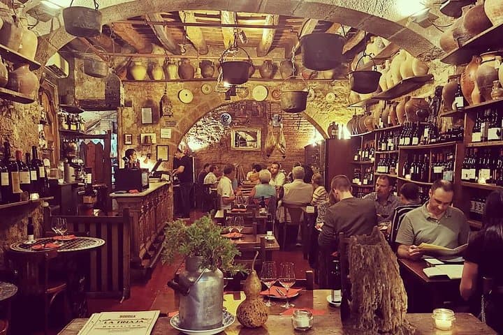 Barcelona Tapas & Wine Experience as a Local at Hidden Wineries