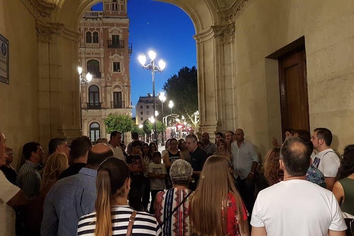 Paranormal Seville Tour in Spanish